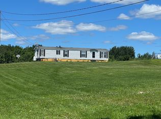 382 Airport Rd, Dexter, ME 04930