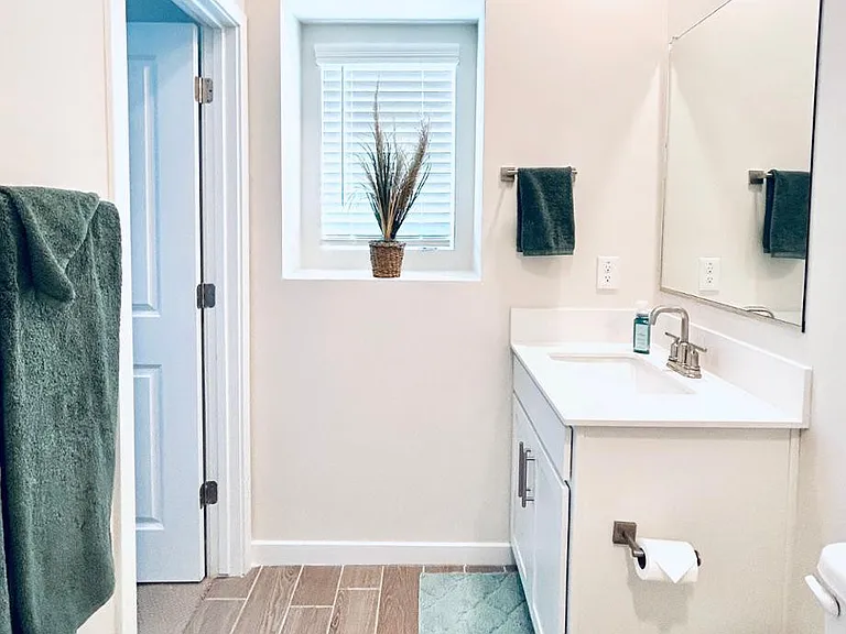 7508 S 75th Dr — Photo 23