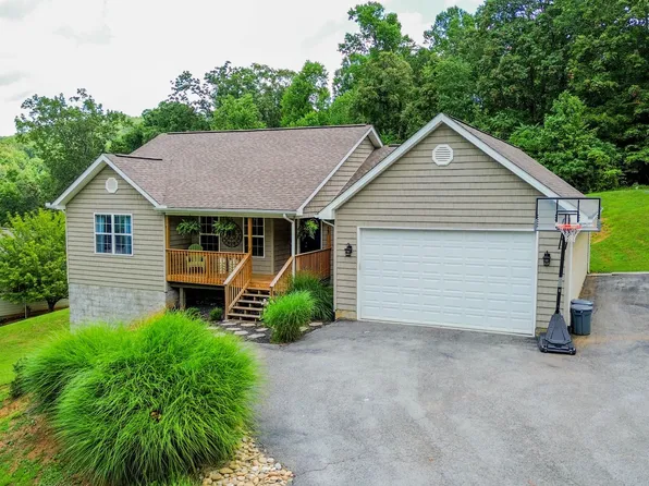 667 Pine Hollow Rd, Jacksboro, TN 37757
