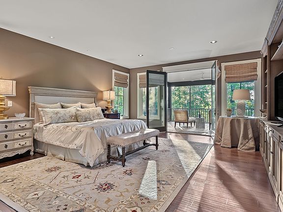 24th image of 415 Summer Breeze Dr