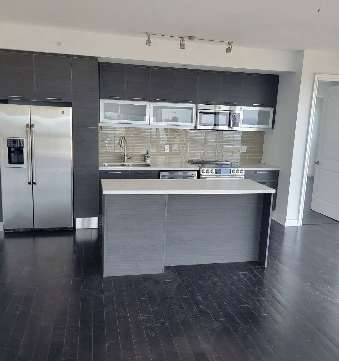 2 bed, $4,300 — Photo 1