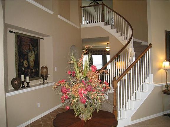 3rd image of 8405 Wildrock Ct