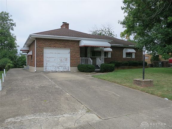3rd image of 4071 Brumbaugh Blvd