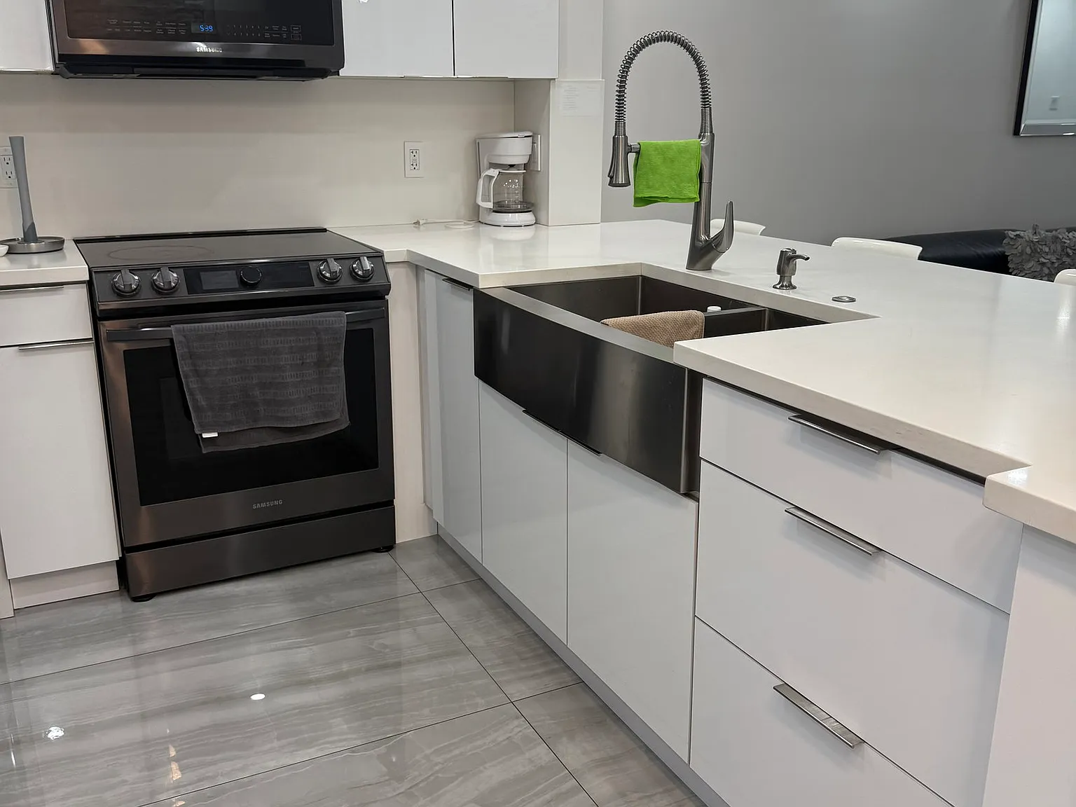 2 bed, 2.0 bath, 1060 sqft, $2,100 — Photo 4