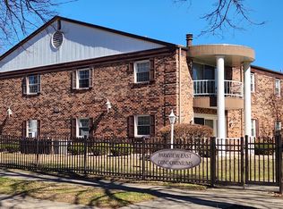 1050 S Nelson Ave APT 4, Kankakee, IL 60901