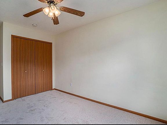 4th image of 2506 Tea Rose Dr