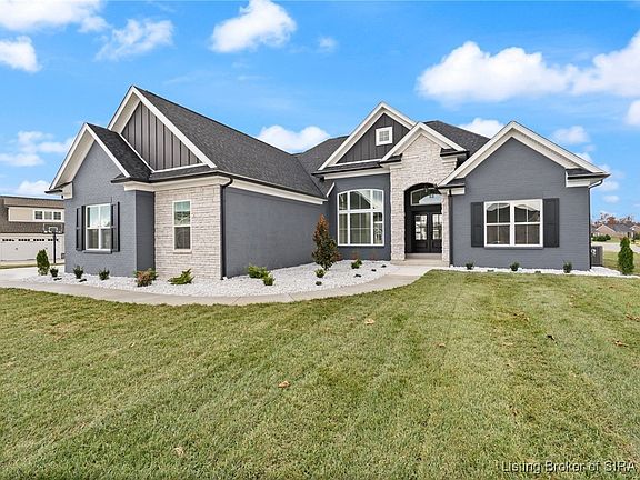 3rd image of 1800 Augusta Boulevard Lot 169