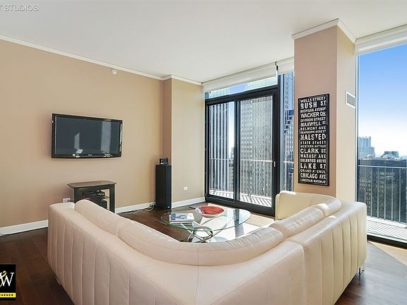2nd image of 225 N Columbus Dr Unit 5701