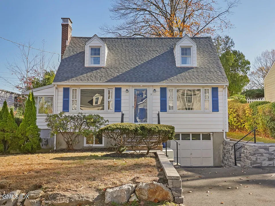 7 Hoover Rd