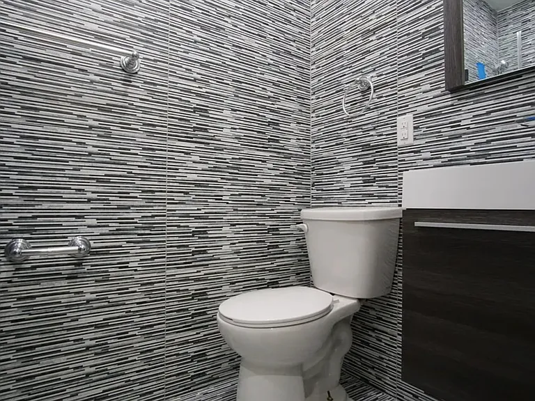 1817 Bleecker St #1L — Photo 10