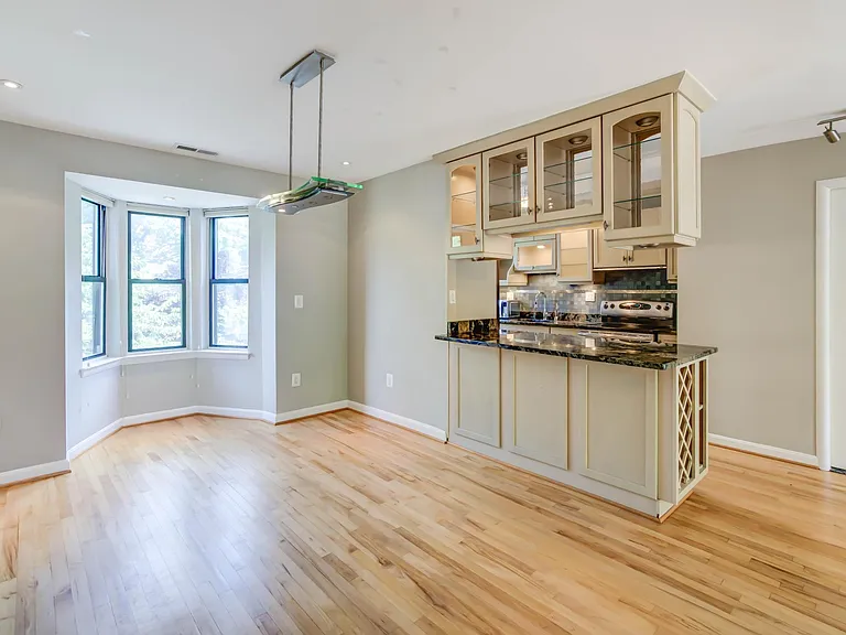 1325 13th St NW #28 — Photo 5