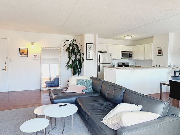 3rd image of 225 8th Ave #12E