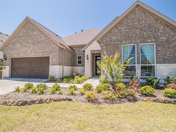 2nd image of 300 Headwaters Dr