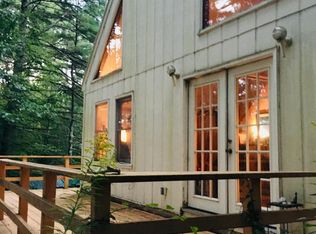 4 Jackson Hill Rd, Leverett, MA 01054