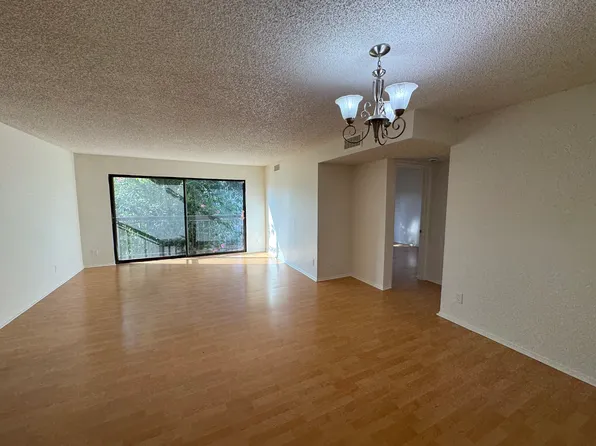 814 E Windsor Rd APT 106, Glendale, CA 91205