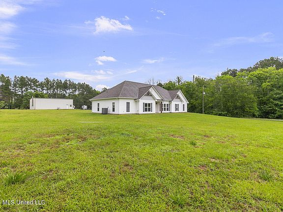 4th image of 1150 Yandell Rd