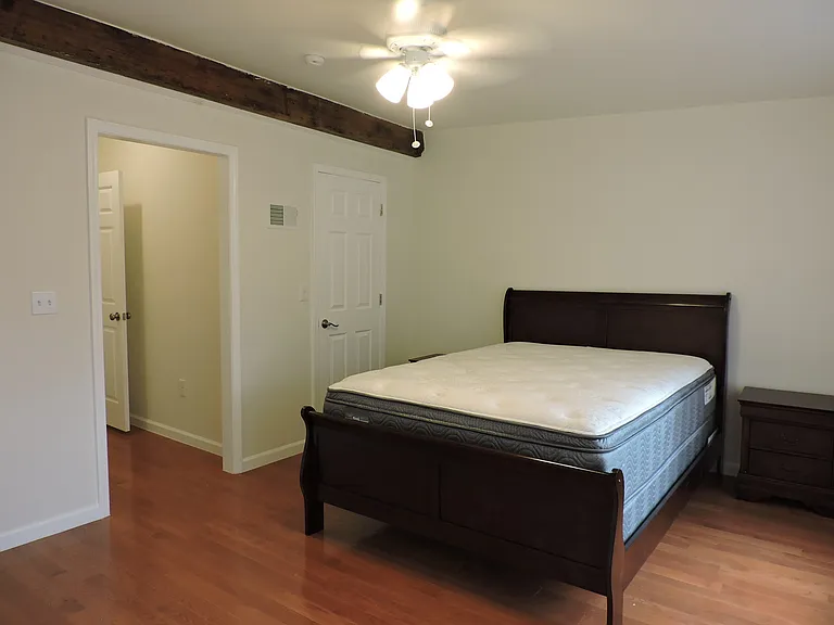 309 Sycamore Street Apartments — Photo 28