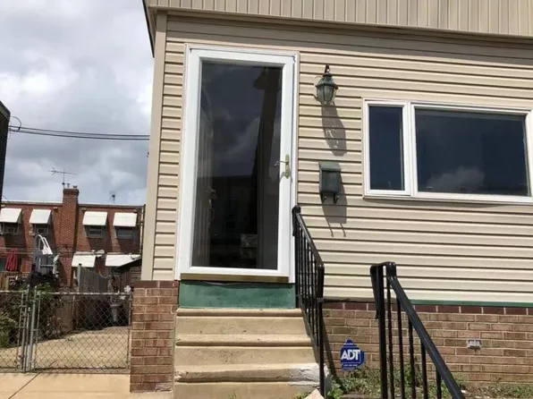 6630 Jackson St, Philadelphia, PA 19135