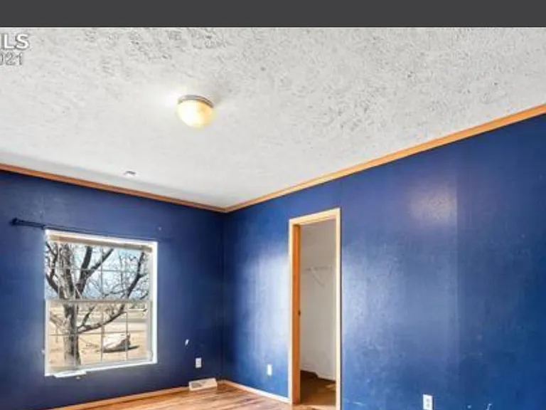 8525 Squirrel Creek Rd — Photo 16