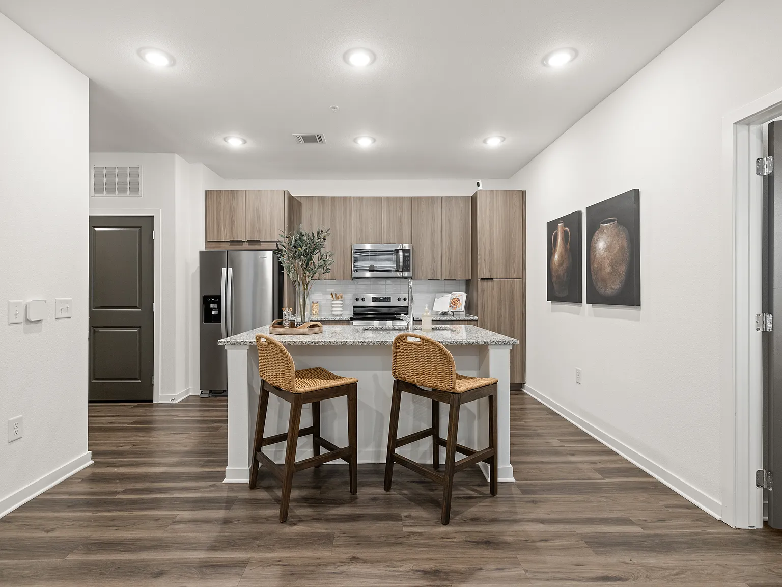 Terrassa Luxury Apartments — Photo 3