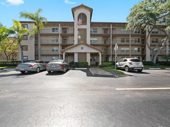 1000 SW 125th Ave APT 214N, Pembroke Pines, FL 33027