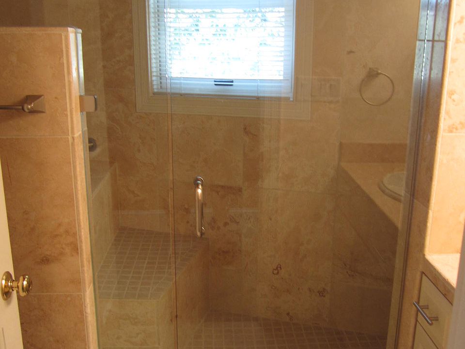 Uni#B Shower/Soaking Tub