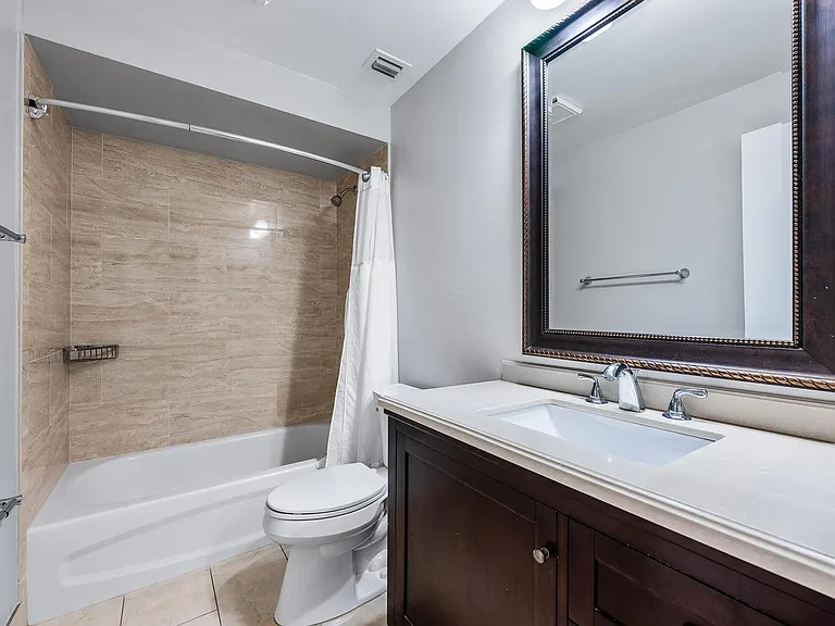 406 Club Dr — Photo 7