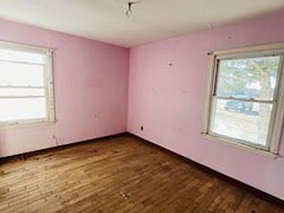 3rd image of 509 Yucca Dr