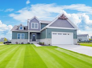 10085 Beacon Pointe Ct, Cedar Lake, IN 46303