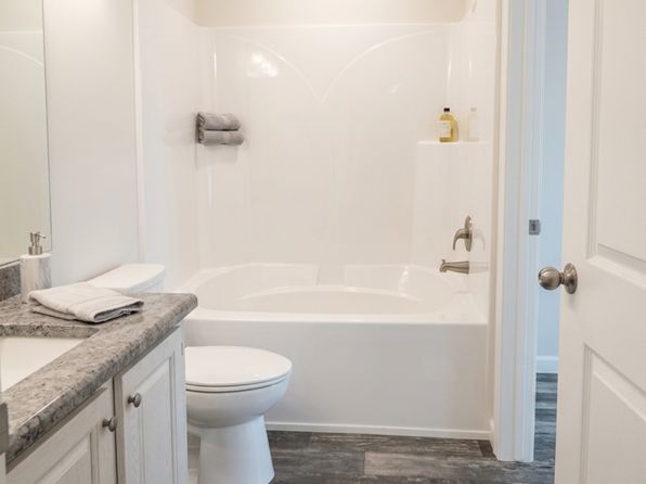 15 Pynes Dr