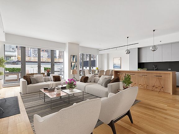 5th image of 71 Reade St #B