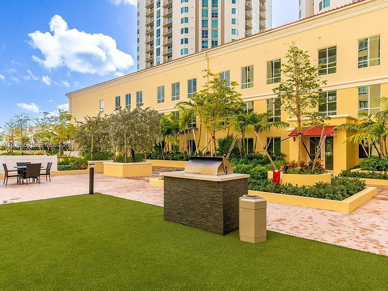 7350 SW 89th St #719S — Photo 30