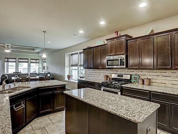 3rd image of 11423 Lantana Reach Dr