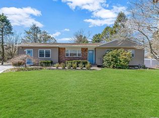 1174 Waverly Ave, Holtsville, NY 11742