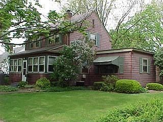 2nd image of 227 Louisiana Ave
