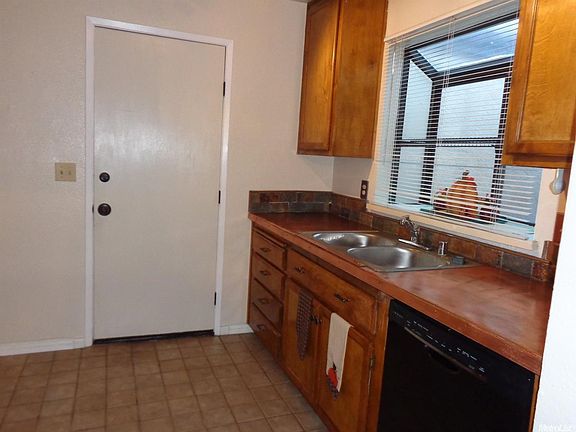 4th image of 1121 Cedar Creek Dr Unit 5