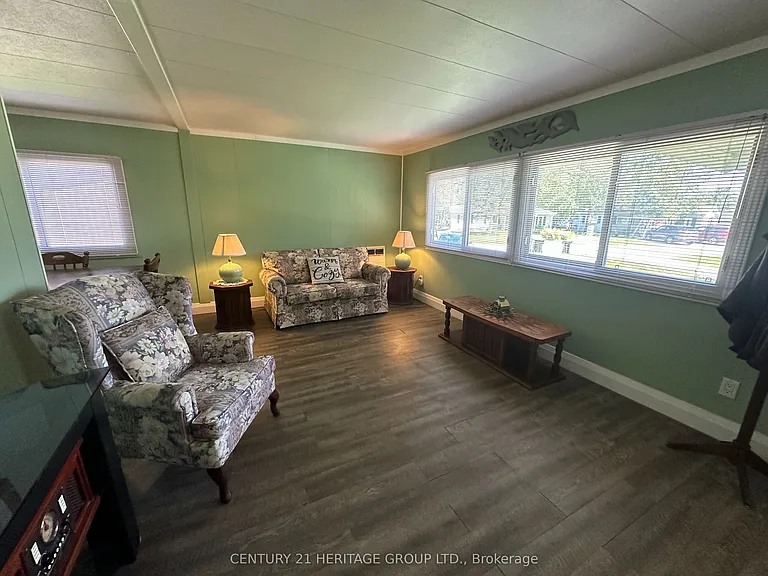 11 Maple Ct — Photo 7