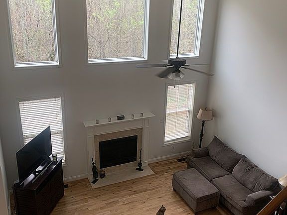 5th image of 222 Northbrooke Ct