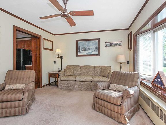 3rd image of 42 Sherwood Dr