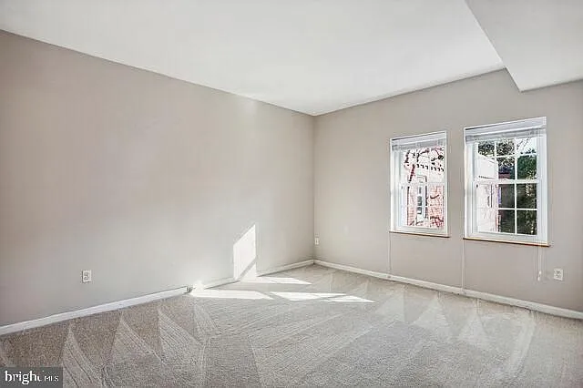 1742 N Rhodes St #5-306 — Photo 9