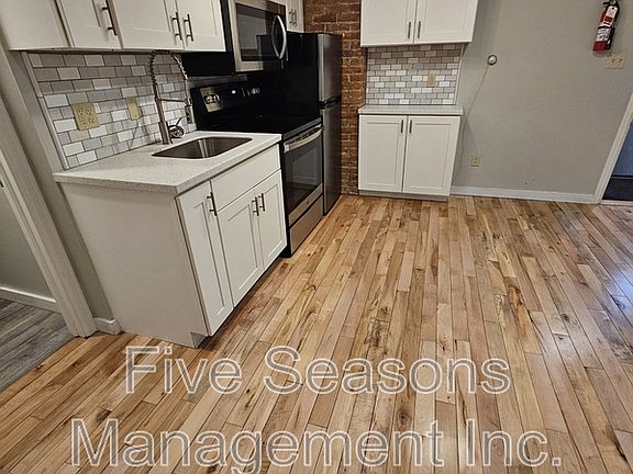 5th image of 94 N Winooski Ave #5