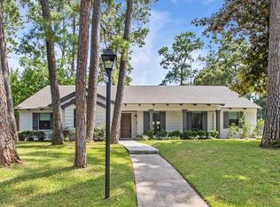 10023 Candlewood Dr, Houston, TX 77042