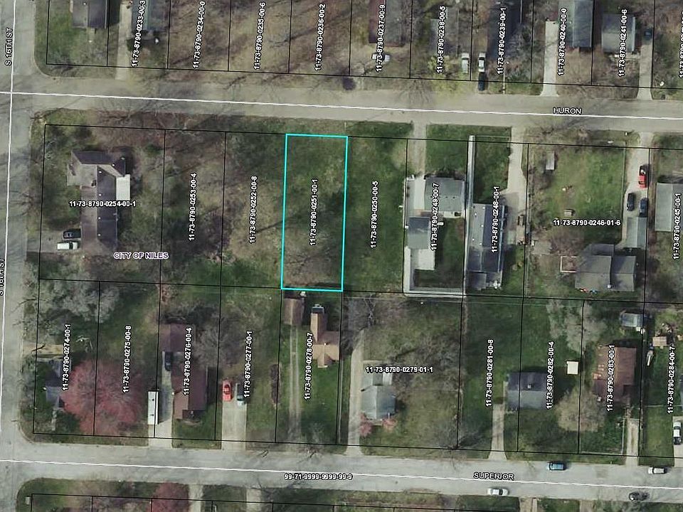 2nd image of 1620 Huron St