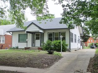 1322 N 2nd St, Arkansas City, KS 67005