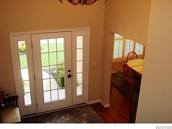 2nd image of 8071 Laurel Park Ln