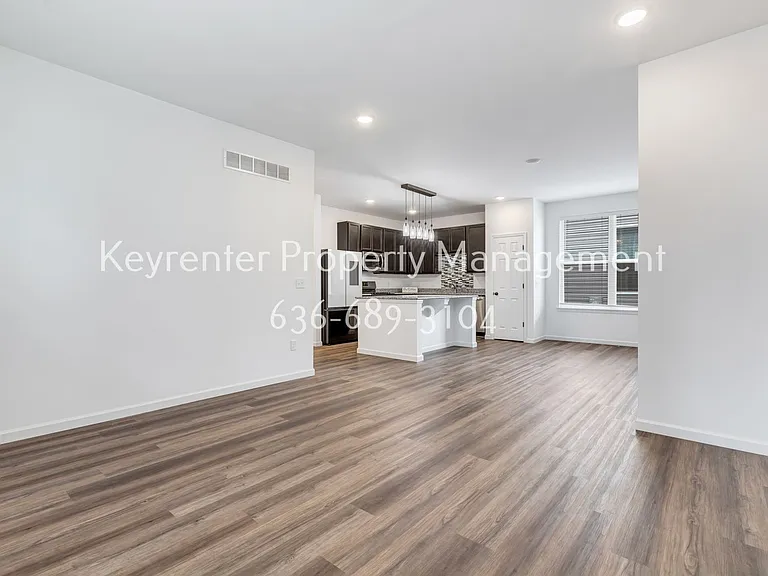 710 Alban Aly — Photo 12