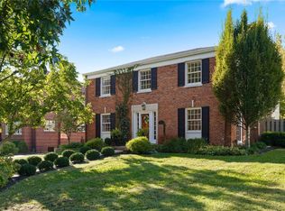 6250 Fauquier Dr, Saint Louis, MO 63105