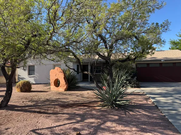 1724 Chacoma Pl SW, Albuquerque, NM 87104