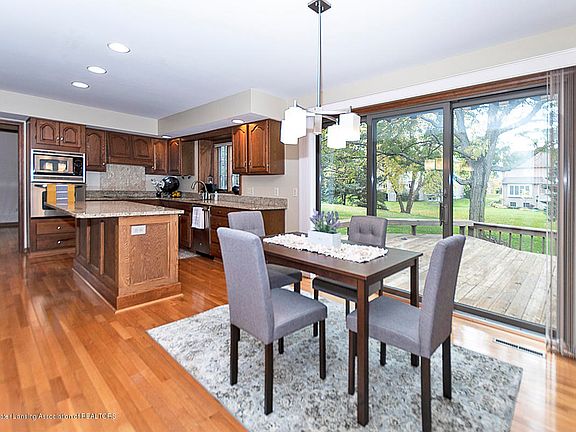 4th image of 3969 Breckinridge Dr