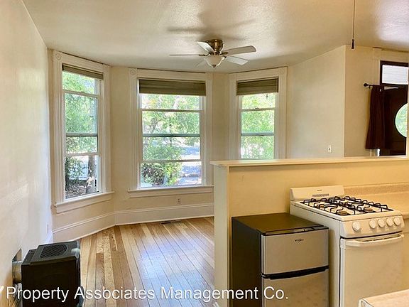 3rd image of 251 S Auburn St #11370051